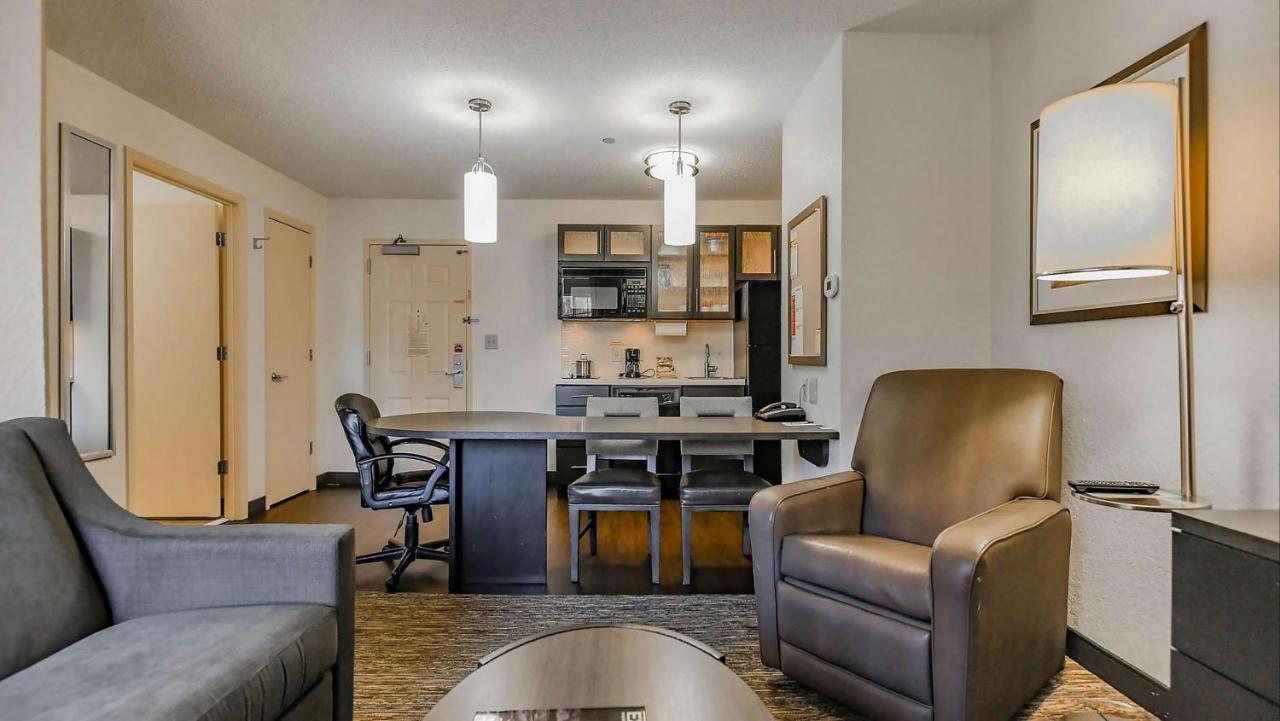 Sonesta Simply Suites Cleveland North Olmsted Airport Luaran gambar