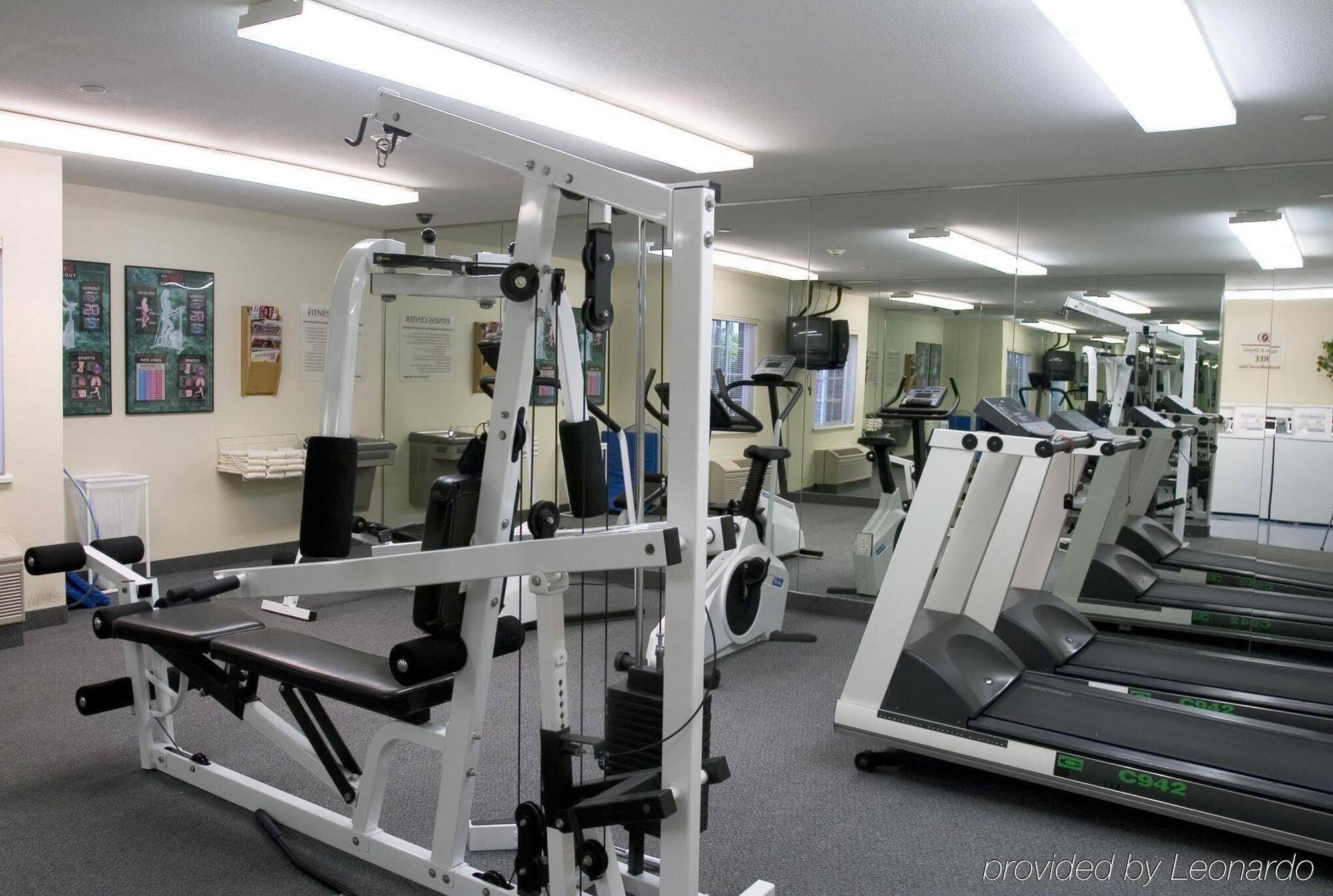 Sonesta Simply Suites Cleveland North Olmsted Airport Luaran gambar